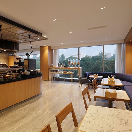 Holiday Inn Express Hyderabad Banjara Hills By Ihg Exterior photo
