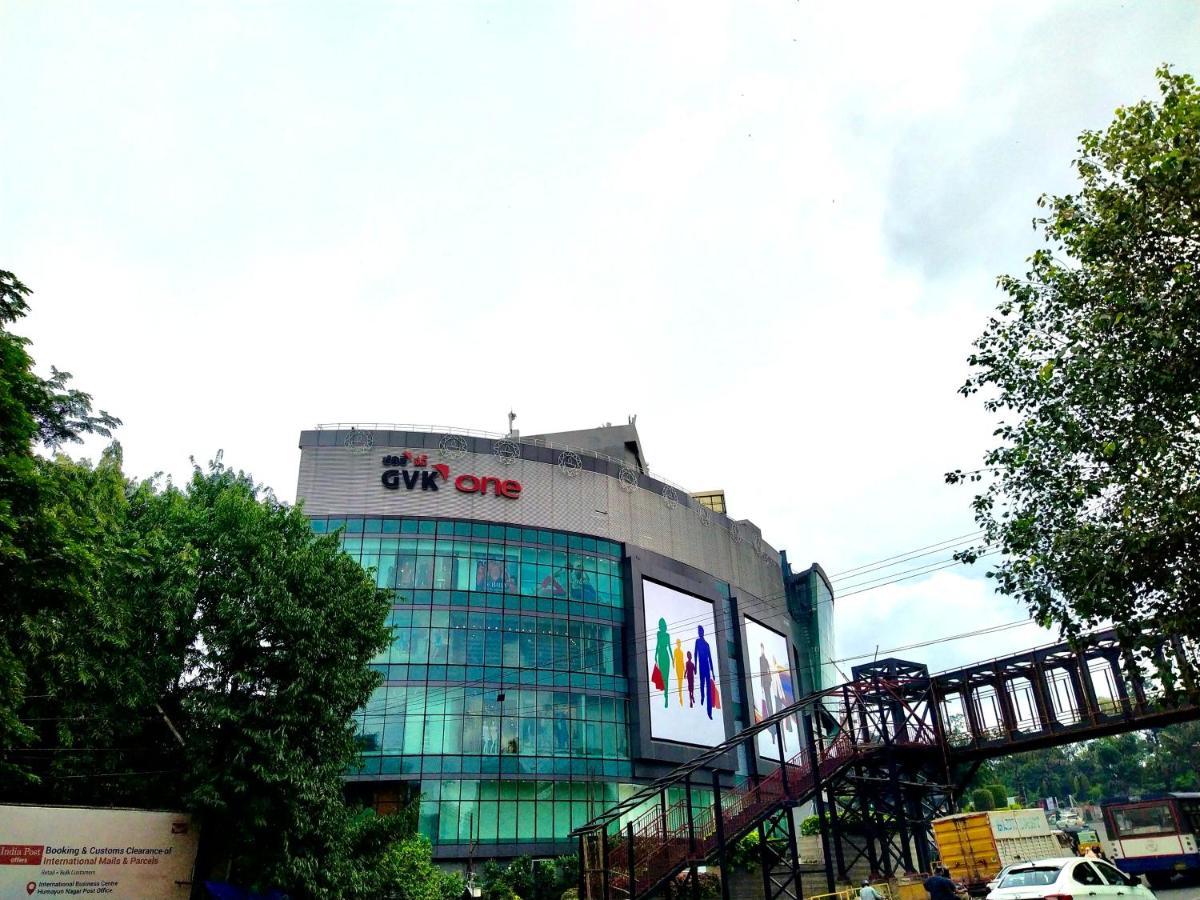 Holiday Inn Express Hyderabad Banjara Hills By Ihg Exterior photo